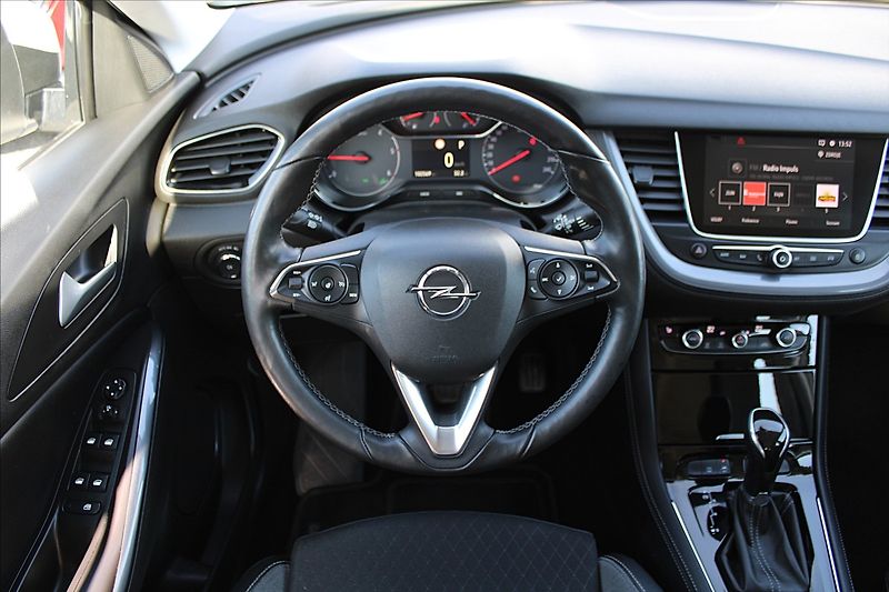 Opel Grandland X 1,5 CDTi  1.MAJ,A/T,INNOVATION - fotka 10 z 42