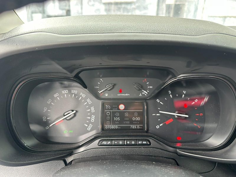Citroën Berlingo (2019) 1.2i, 81KW, TEMPOMAT - fotka 14 z 24