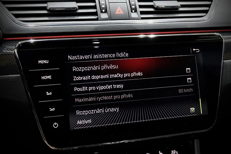 Škoda Superb 2.0 TSI 162 kW DSG Sportline - fotka 35 z 50