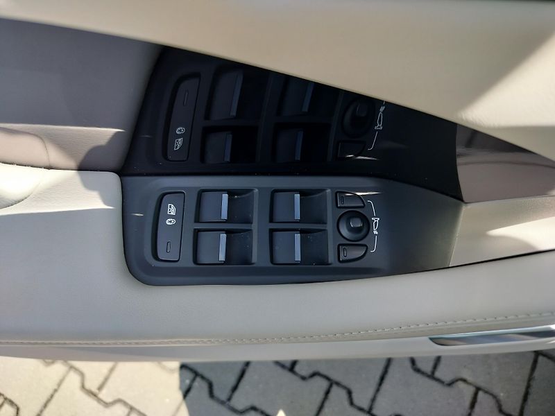 Jaguar I-Pace EV400 AWD HSE, navi, kůže     - fotka 10 z 36