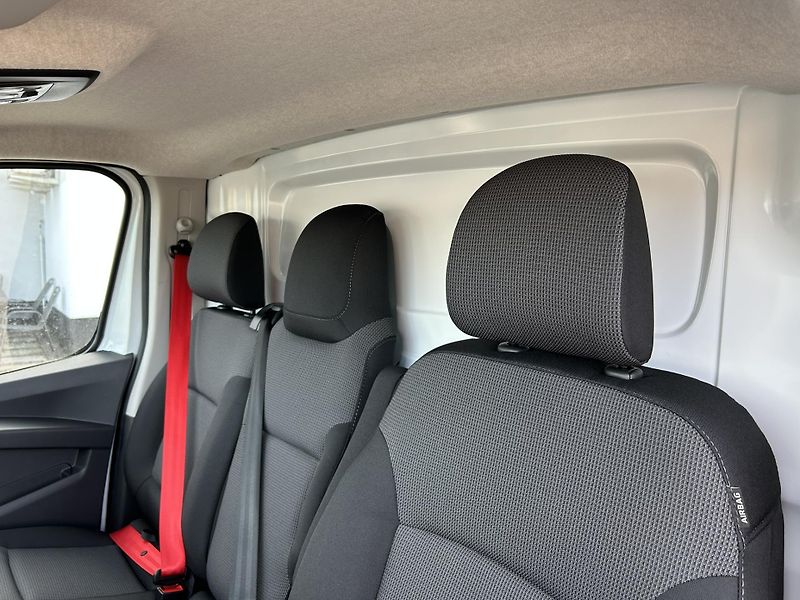 Renault Trafic (2026) VAN L1H1 150k RED - fotka 19 z 24