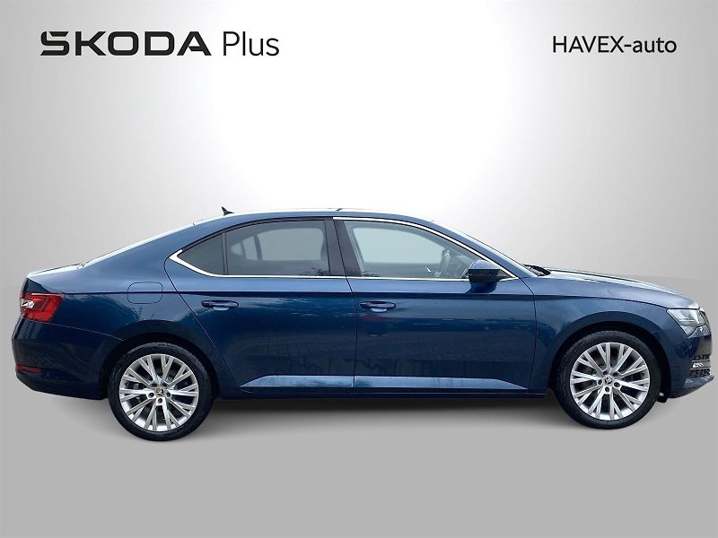 Škoda Superb (2021) 2.0 TDI DSG Style - fotka 33 z 35
