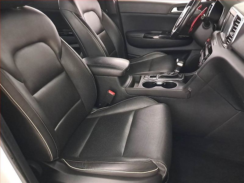 Kia Sportage (2018) GT Line 2.0 CRDi, 4X4 - fotka 9 z 21