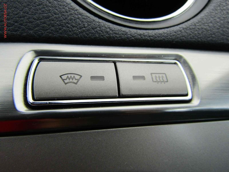 Ford S-MAX (2009) 2.2TDCi, ČR, AC - fotka 20 z 20
