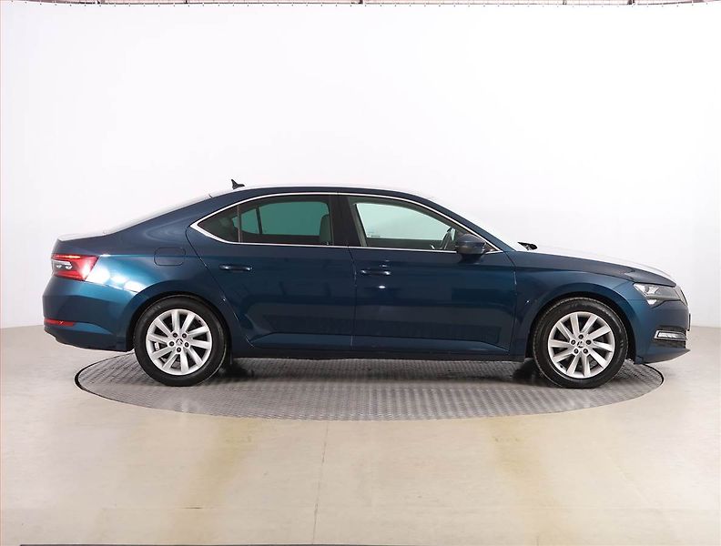 Škoda Superb (2019) Style 1.5 TSI, Automat - fotka 6 z 23