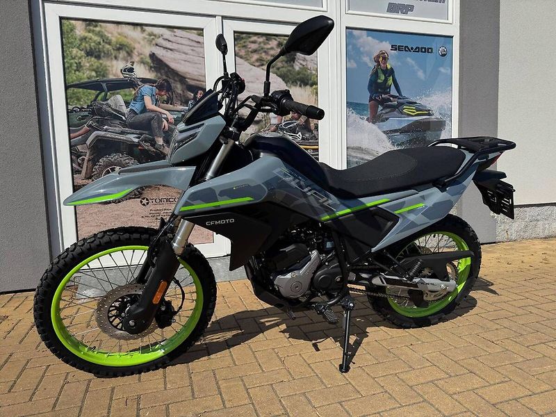 CFMOTO (2026) 250 Dual Sport - fotka 2 z 6