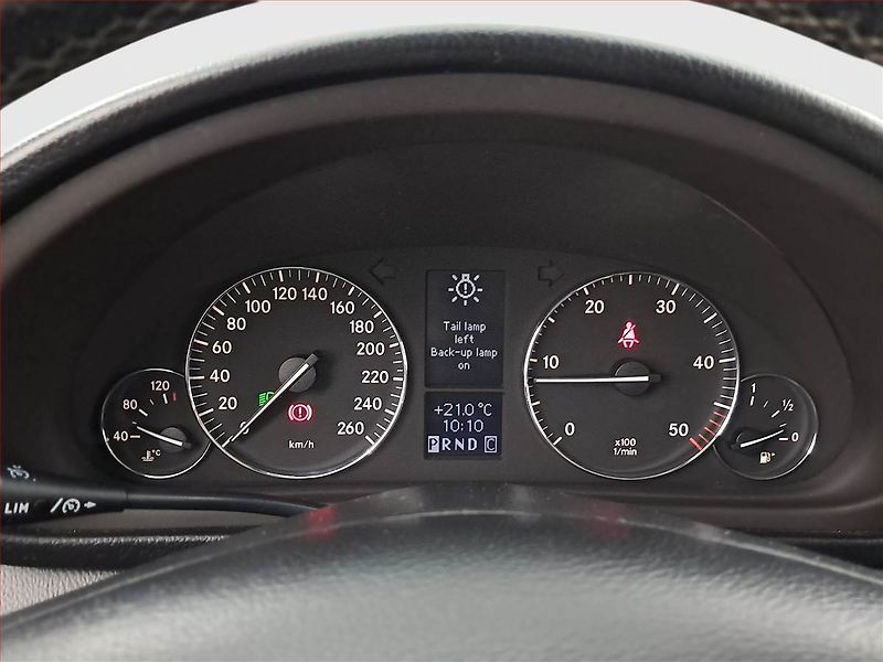 Mercedes-Benz Třídy C (2004) C 220 CDI , Automat - fotka 11 z 17