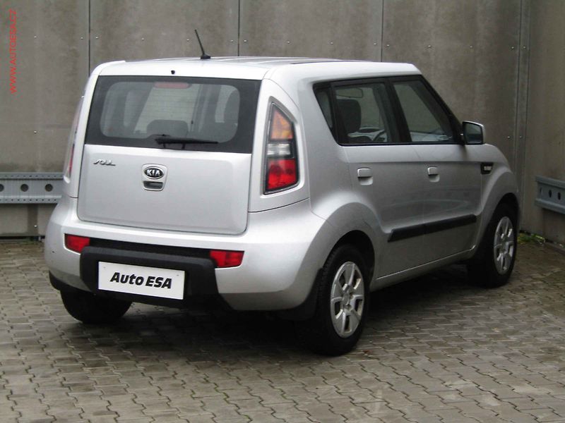 Kia Soul (2009) 1.6 i, ČR, Klima - fotka 4 z 16