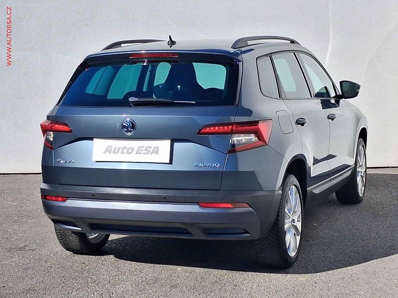 Škoda Karoq (2019) 1.5 TSi, Style, TZ, navi, LED - fotka 4 z 17