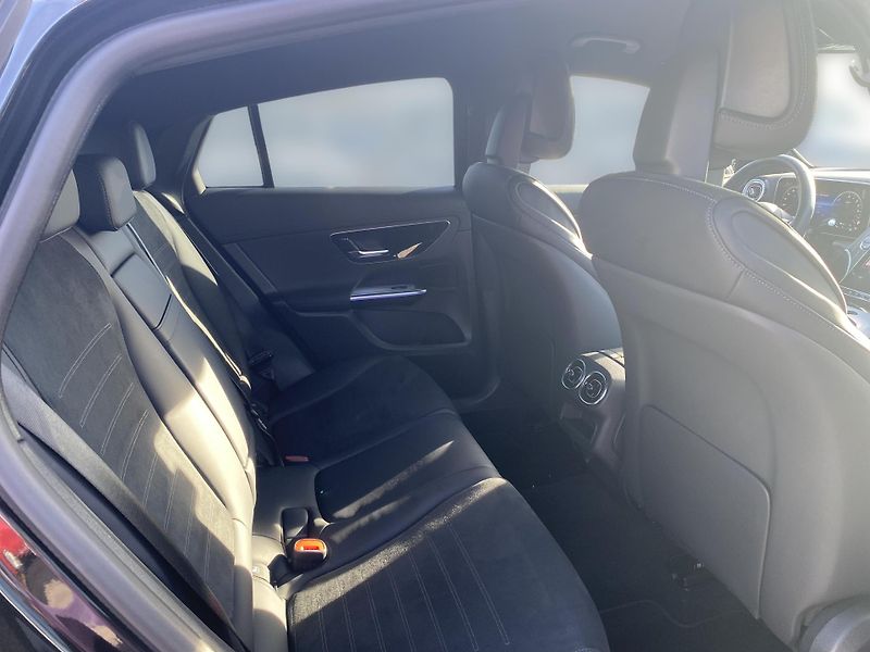 Mercedes-Benz GLC 300 de 4M kupé AMG - fotka 19 z 27