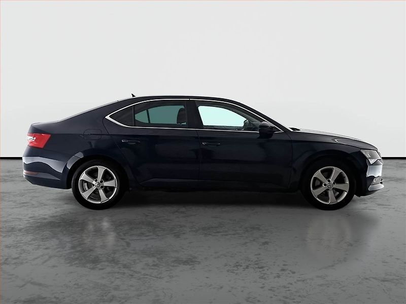 Škoda Superb (2016) Ambition 2.0 TDI, Navi - fotka 6 z 16