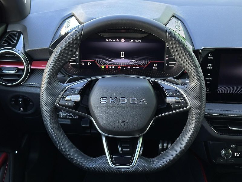 Škoda Fabia 1.5TSi DSG Monte Carlo 150PS K - fotka 22 z 45