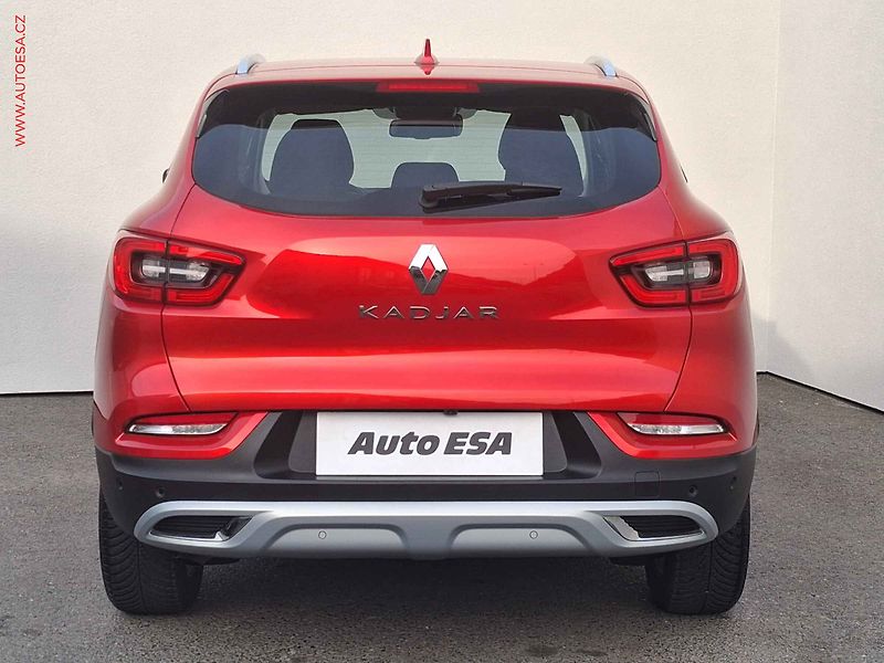 Renault Kadjar (2021) 1.3 TCe, Limited, AT, kamera - fotka 5 z 19