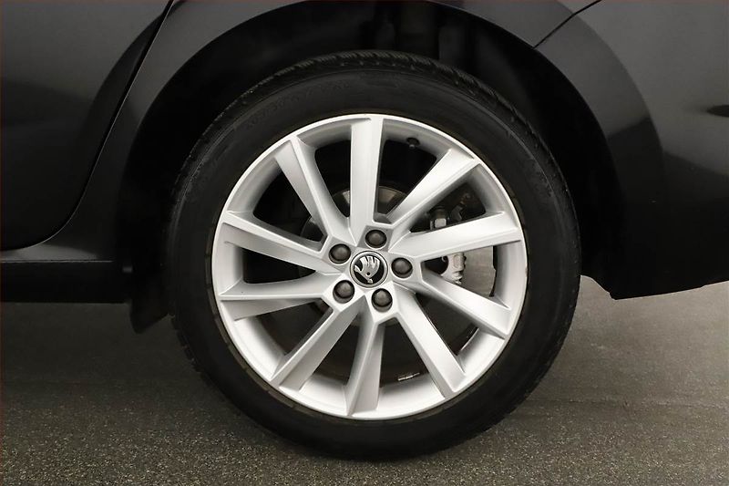 Škoda Scala (2019) 1.0 TSI, Tempomat - fotka 20 z 20