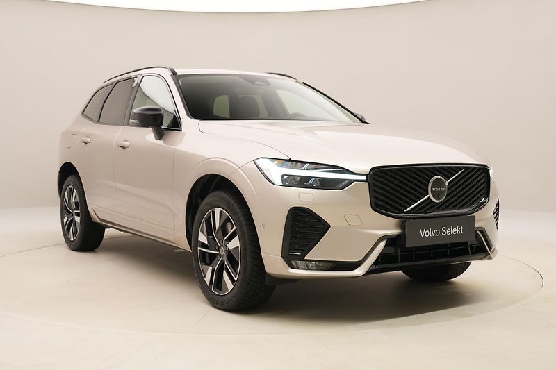 Volvo XC60 B5 AWD PLUS DARK AUT CZ 1.maj - fotka 15 z 63