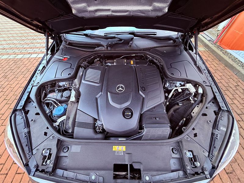 Mercedes-Benz Třídy S S 400d 4Matic, ČR, AMG, HeadUP - fotka 35 z 36