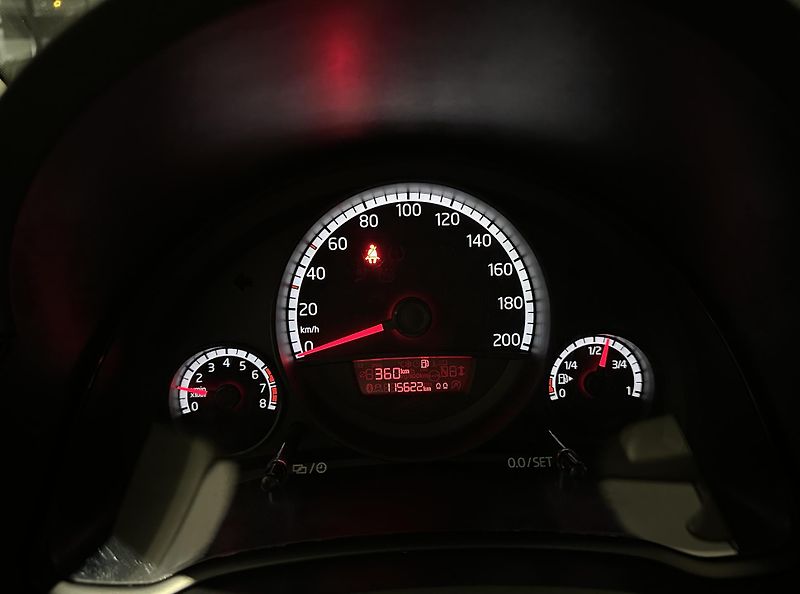 Volkswagen up! (2014) - fotka 44 z 45