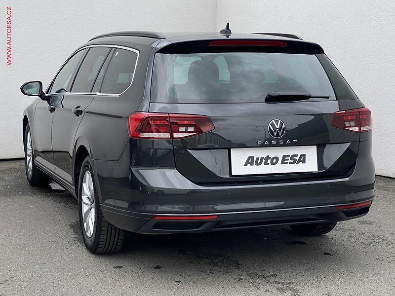 Volkswagen Passat (2021) 1.5 TSi, DSG, LED, navi - fotka 6 z 18