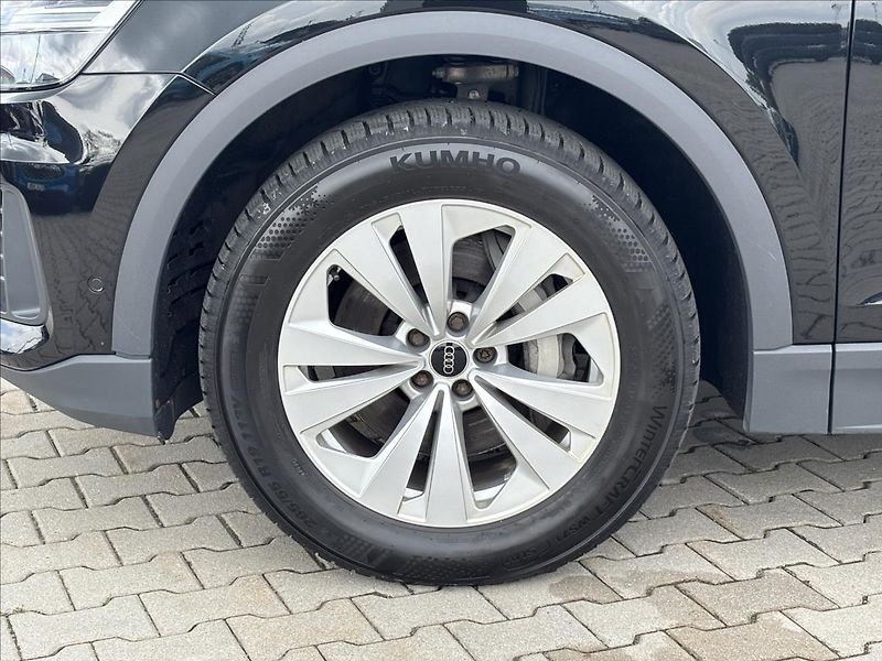 Audi Q8 3,0 TFSI V6 Quattro 250kW - fotka 10 z 34