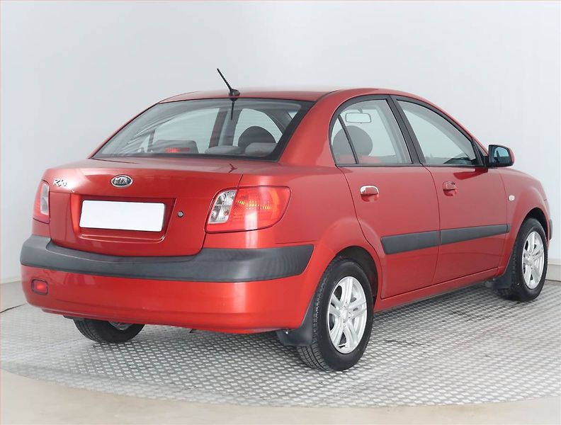 Kia Rio (2008) 1.4 16V, po STK, jezdí výborně - fotka 5 z 15