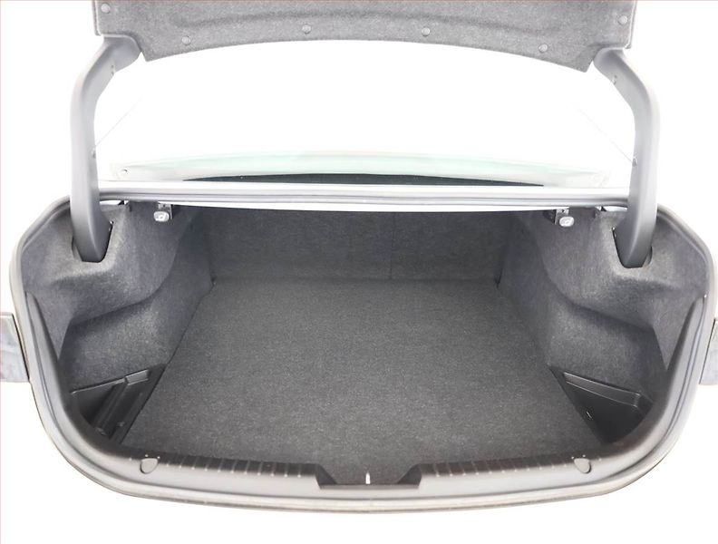 Mazda 6 (2017) 2.5 Skyactiv-G, Automat - fotka 18 z 19