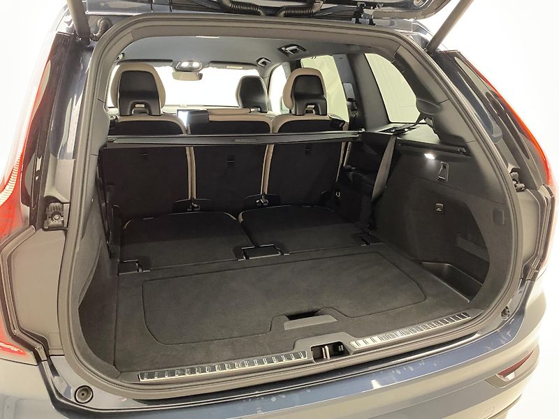 Volvo XC90 (2026) B5 AWD AUT DARK PLUS 7míst - fotka 5 z 70