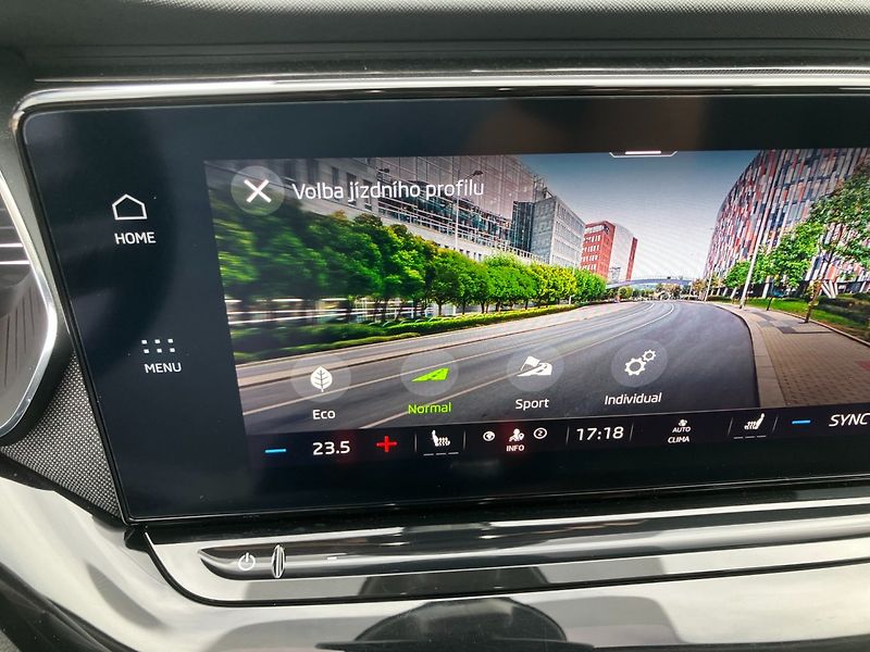Škoda Octavia (2023) 2.0TDI 110kW STYLE 36TKM - fotka 24 z 27