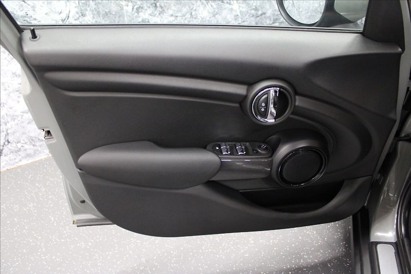Mini Cooper 1,5 1.majitel CZ - fotka 7 z 37
