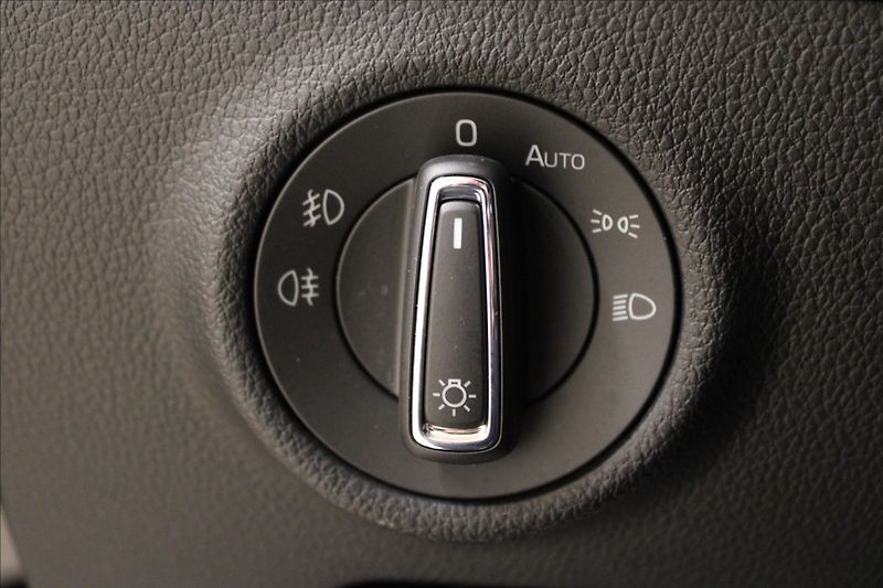 Škoda Superb 1,4 TSI IV L&K 1.majitel CZ - fotka 15 z 27