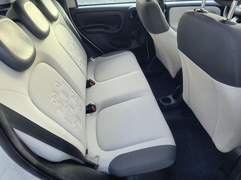Fiat Panda (2015) 1.2 AUTOMAT NESEHNATELNÁ VERZE - fotka 22 z 47