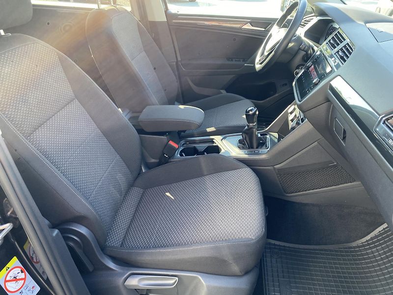 Volkswagen Tiguan Allspace 1.4TSI 110KW -ALLSPACE- DPH - fotka 42 z 47