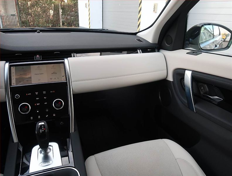 Land Rover Discovery Sport (2021) D165 - fotka 8 z 28