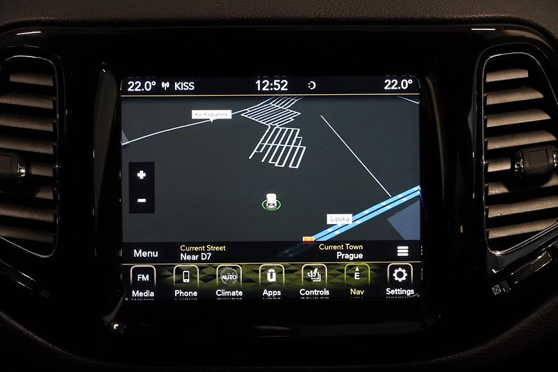Jeep Compass 1,4T,ČR,4x4,Limited,BEATS - fotka 26 z 32