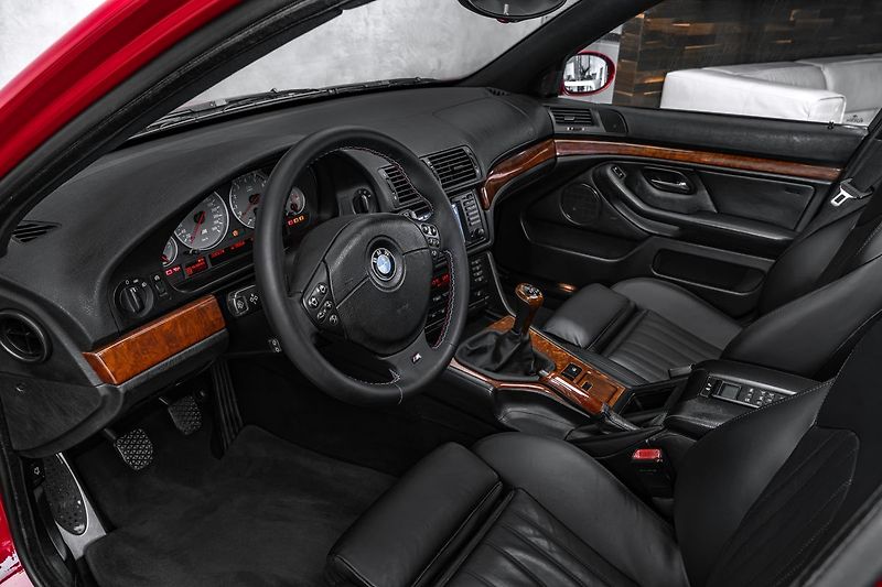 BMW M5 - fotka 11 z 22