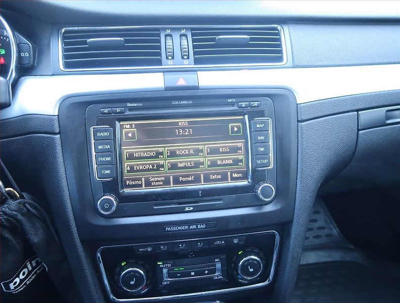 Škoda Superb (2011) Ambition 2.0 TDI, Automat - fotka 12 z 18
