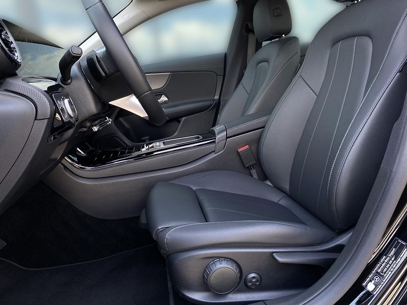 Mercedes-Benz CLA CLA 200 kupé Progressive - fotka 10 z 26