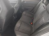 Volkswagen Golf (2024) R-Line 1.5 eTSI - náhled 10
