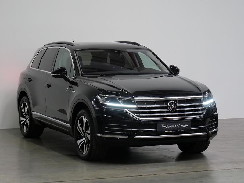 Volkswagen Touareg - fotka 8 z 30