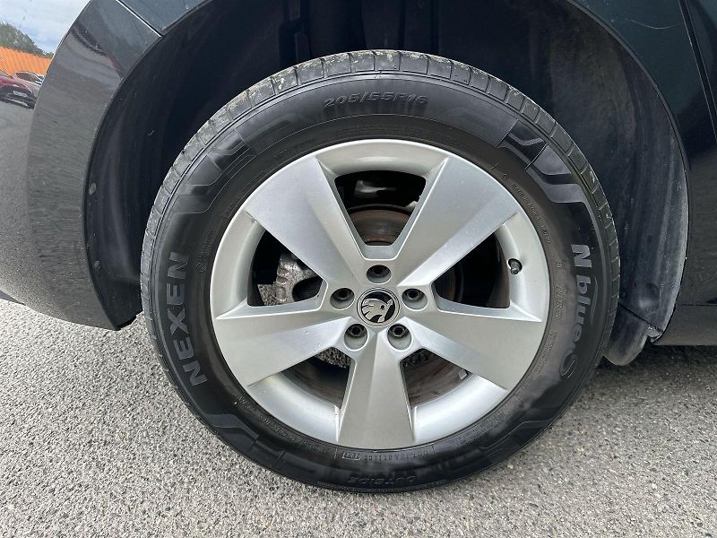 Škoda Scala (2023) 1.5 TSI Style - fotka 26 z 30