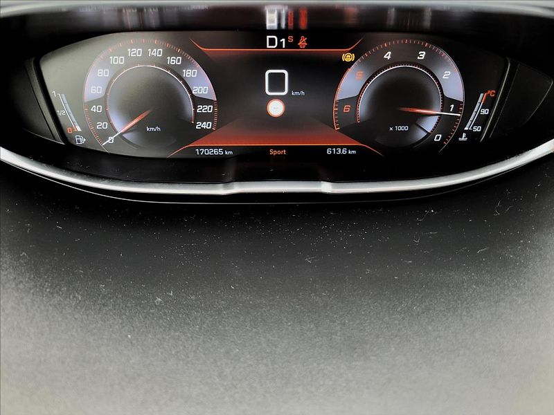 Peugeot 5008 2,0 zálohováno - fotka 23 z 50