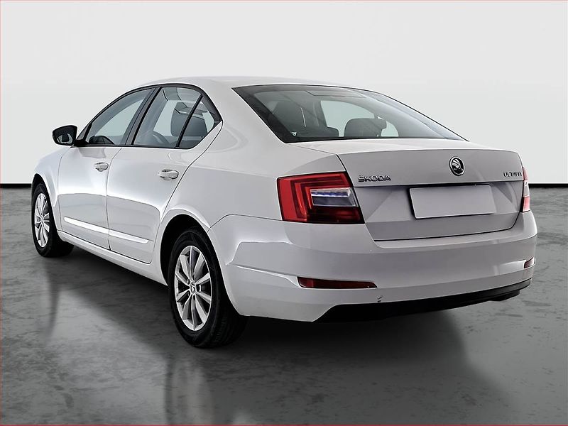 Škoda Octavia (2015) 1.4 TSI, Tempomat - fotka 4 z 13