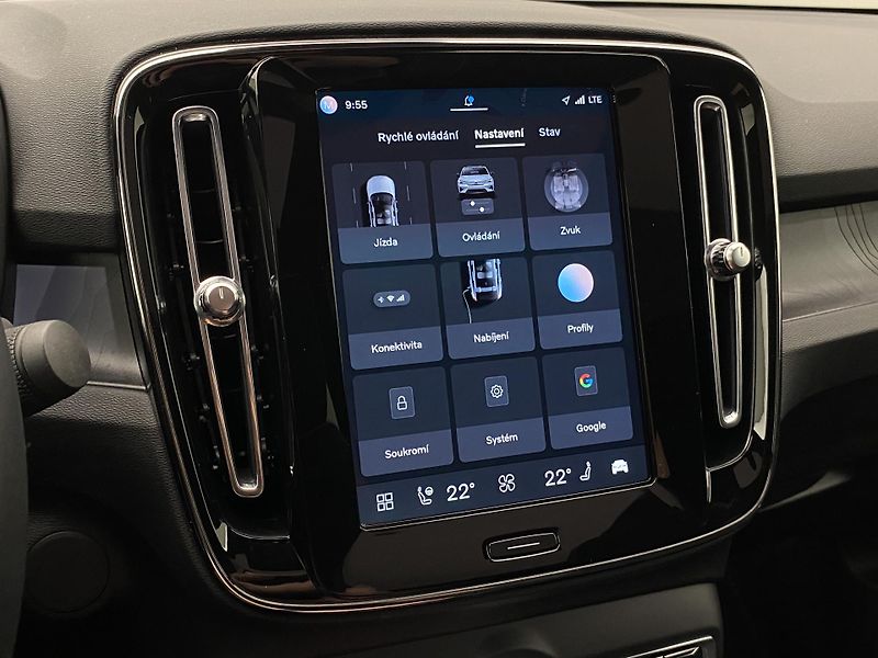 Volvo C40 PURE ELECTRIC TWIN ENGINE PLUS - fotka 43 z 57
