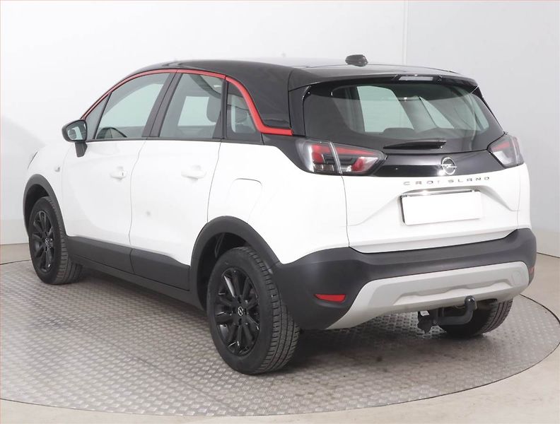 Opel Crossland X (2021) GS Line 1.2 Turbo, Automat - fotka 4 z 15