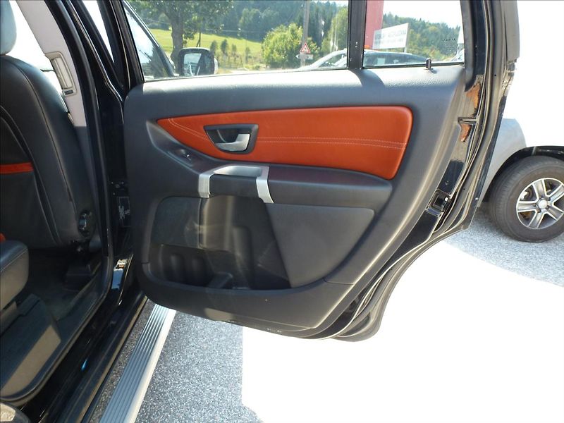 Volvo XC90 2,4 D5 4x4 Nové rozvody Odpoče - fotka 24 z 53