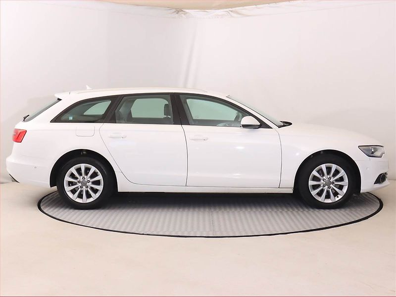 Audi A6 (2012) 3.0 TDI, 4X4, Automat, Kůže - fotka 6 z 22