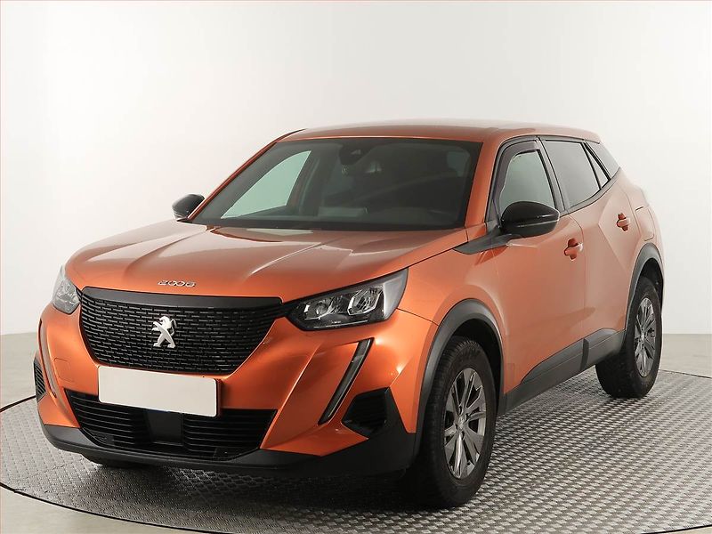 Peugeot 2008 (2023) 1.2 PureTech, Automat - fotka 2 z 18
