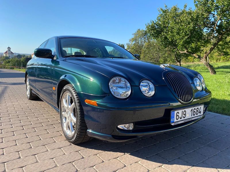 Jaguar S-Type (2001) 3.0 /175kW - fotka 13 z 29