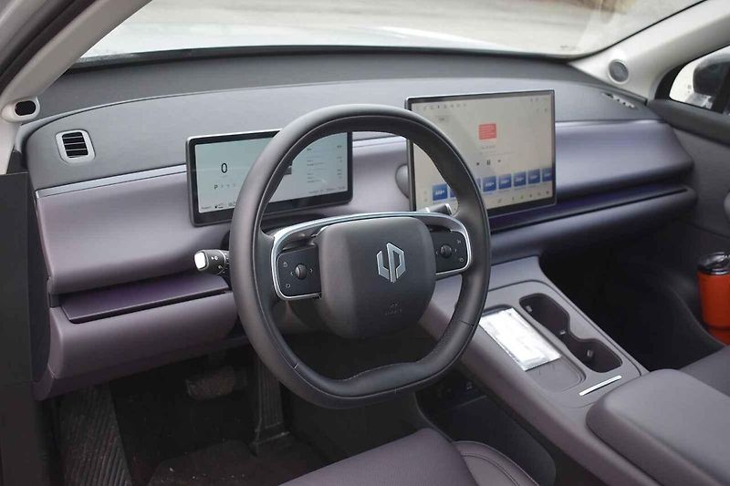 Leapmotor C10 se nabízí jako elektromobil i jako vůz s prodlužovačem dojezdu.