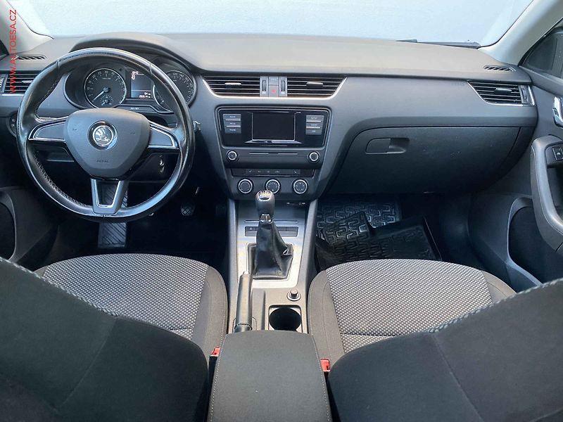 Škoda Octavia (2015) 1.6TDi, ČR, Ambition, +kola - fotka 8 z 15