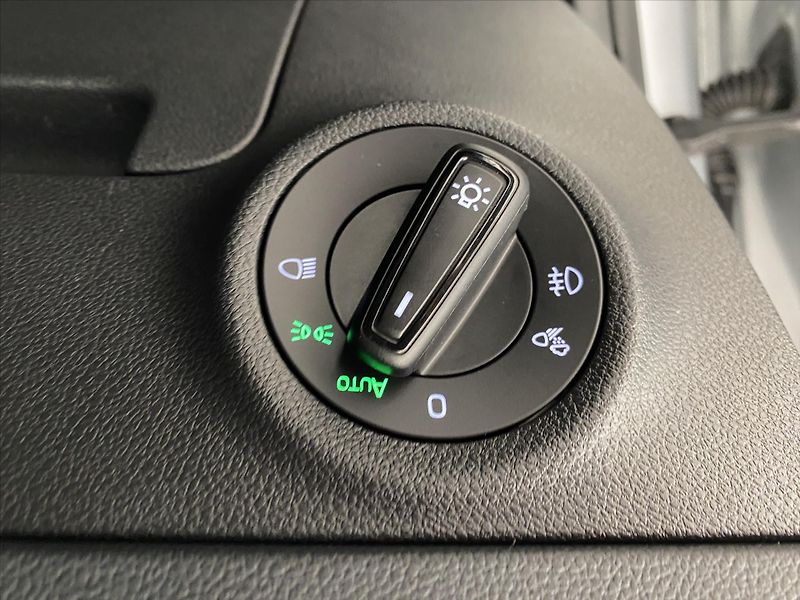 Škoda Karoq 2,0 TDI 110kW DSG SportLine - fotka 19 z 28